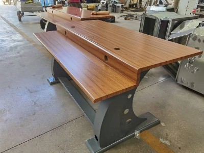 客戶定制款監(jiān)控操作臺完成生產順利交付