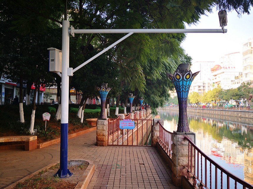 云南監(jiān)控桿廠家告訴您優(yōu)質(zhì)監(jiān)控桿的標(biāo)準(zhǔn)是什么？