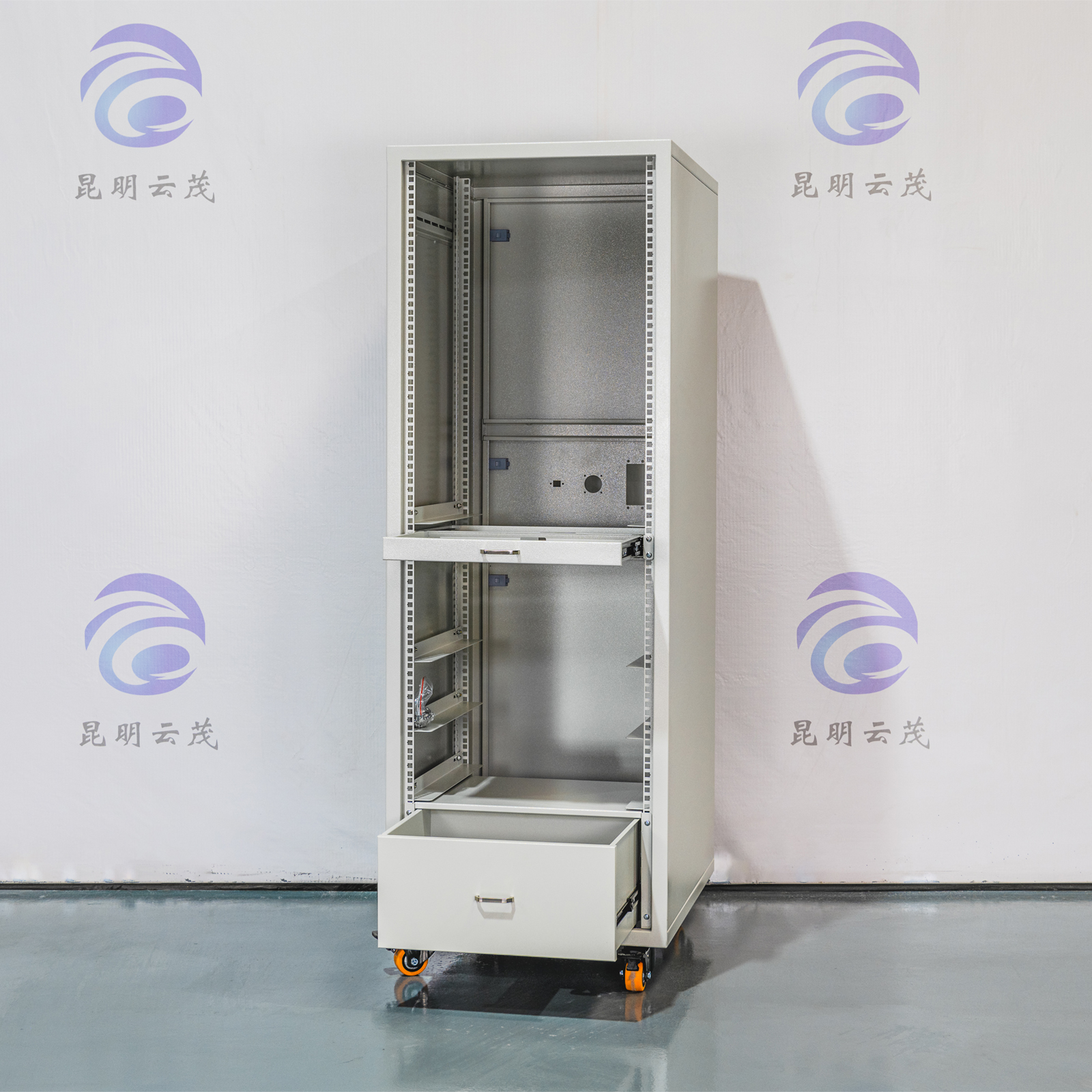 設(shè)備機(jī)柜2