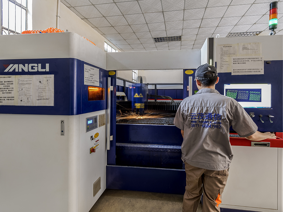 小小一招輕松讓您知道鈑金外殼加工的價(jià)格是否中招？