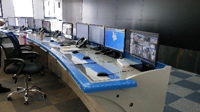 操作臺(tái)表面的顏色和質(zhì)感是怎么來的？