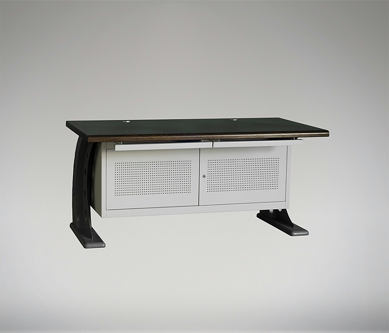 監(jiān)控操作臺(tái)