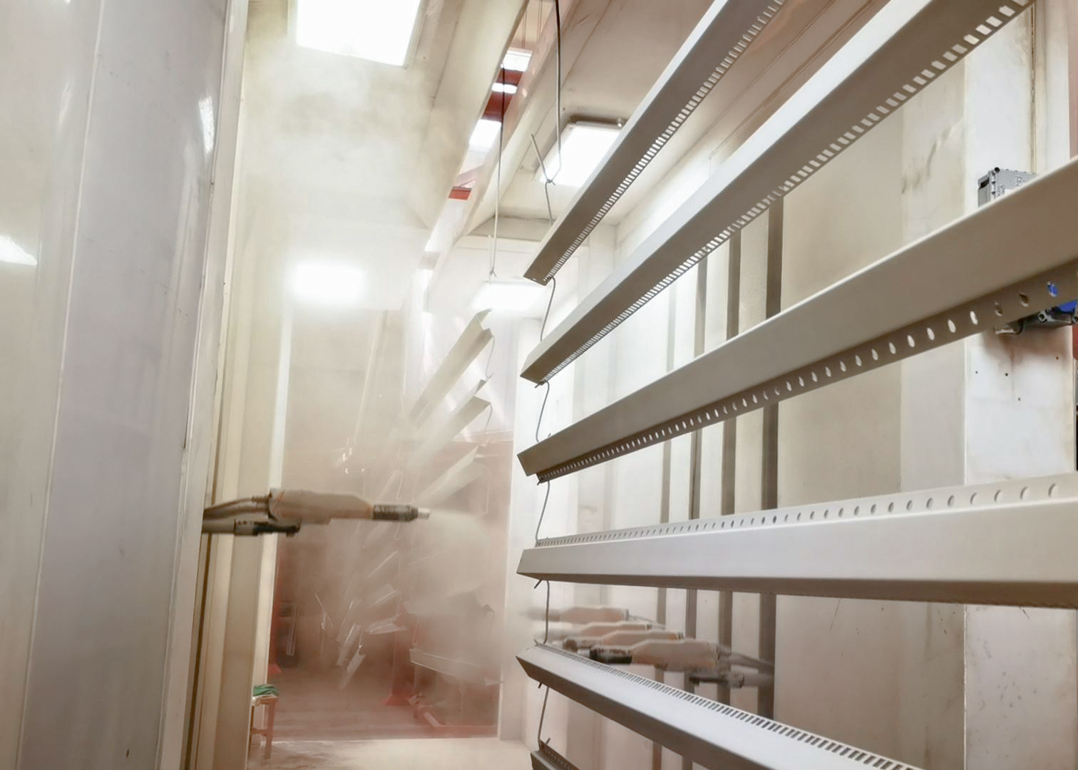 鈑金加工：靜電噴塑還是噴漆？