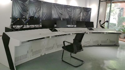 指揮中心控制臺的結構與功能，滿足不同需求的一體化配置